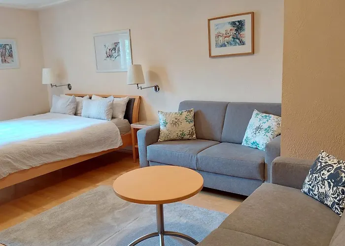 Genigau Apartament *